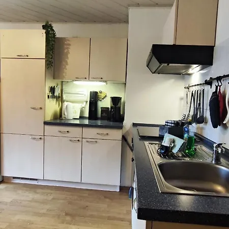 Ansimali 1- Gemuetliche Mit Kueche Und Gartenblick In Fuer Tierfreunde Und Radliebhaber *