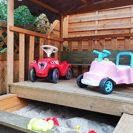 Ansimali 1- Gemuetliche Mit Kueche Und Gartenblick In Fuer Tierfreunde Und Radliebhaber * Beierfeld